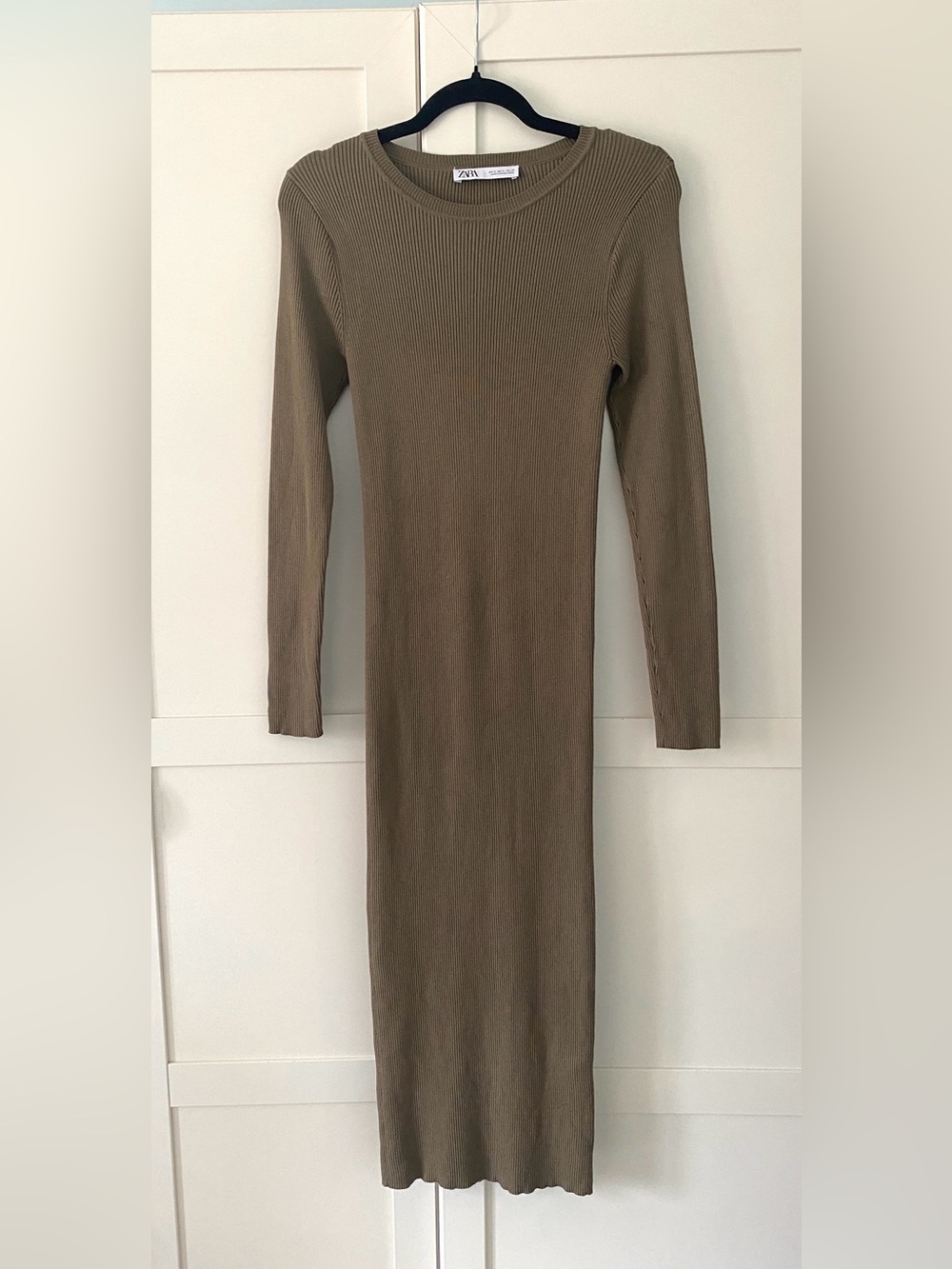 Zara Olive Green Ribbed Long Sleeve Midi Dress | Minimalist Fall | Size M